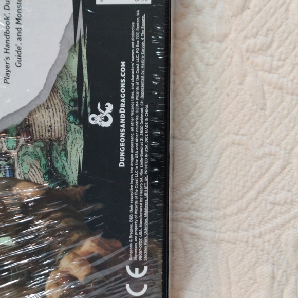 Dungeons & Dragons Starter Set - Picture 8 of 9